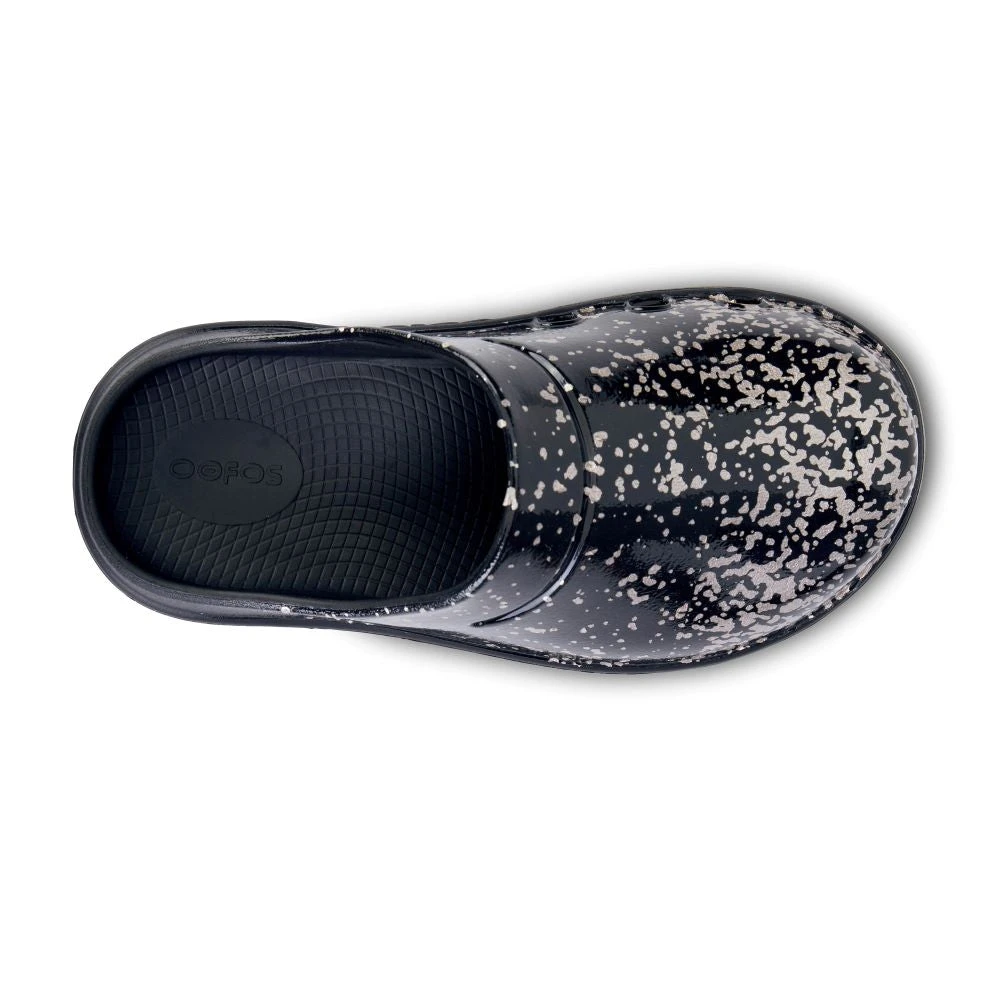 'OOFOS' Women's OOcloog Clog Limited Edition - Black / Champagne Pop 4 'OOFOS' Women's OOcloog Clog Limited Edition - Black / Champagne Pop - Image 2